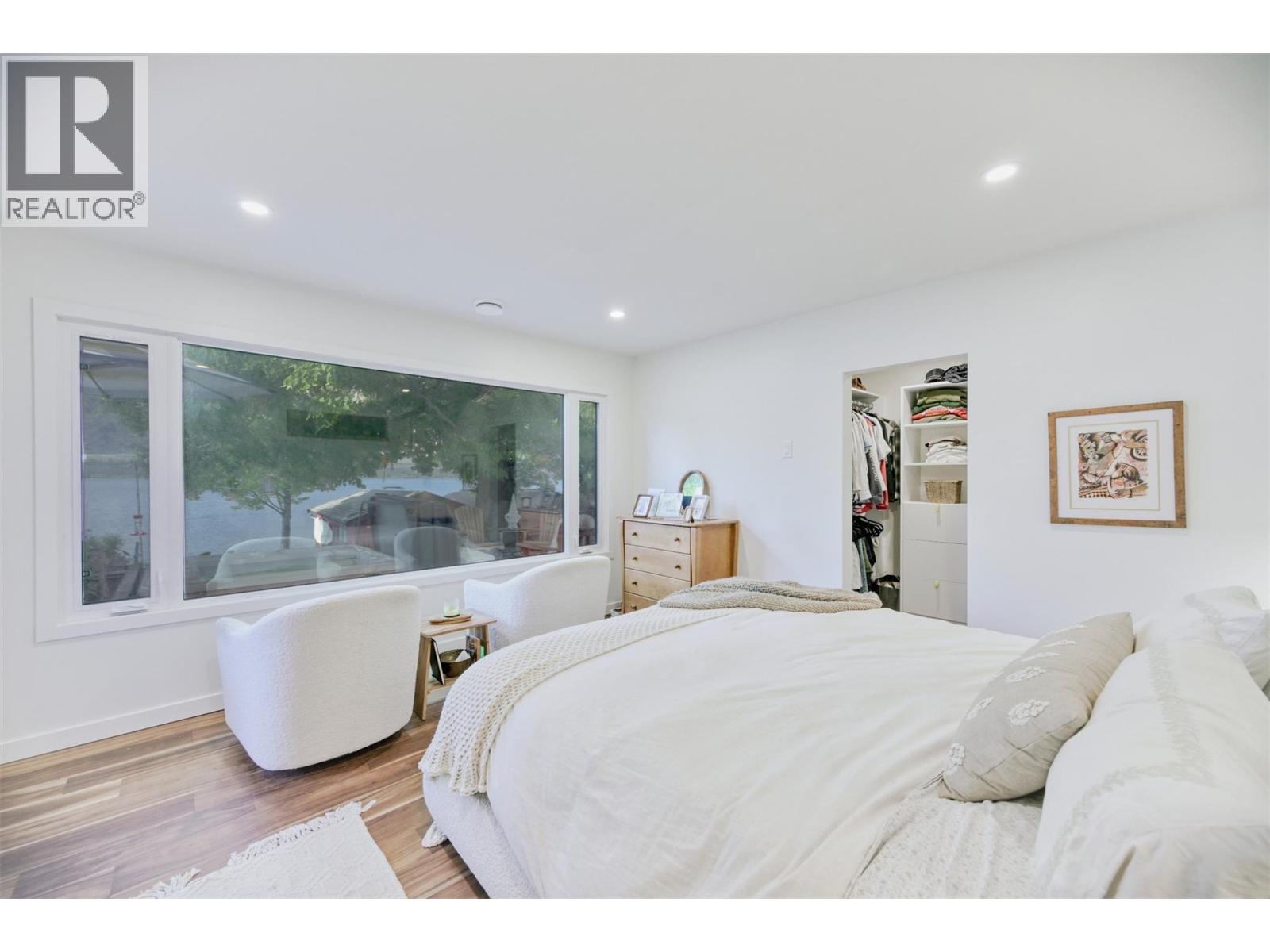 10617 81st Street Property Photo 17