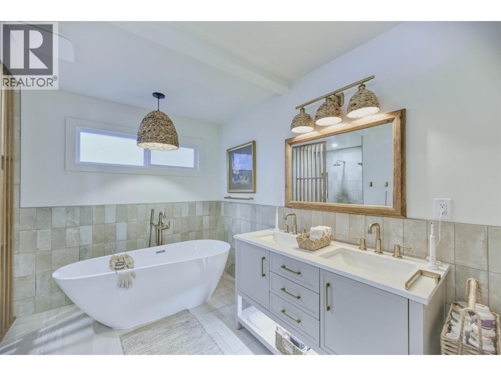 10617 81st Street Property Photo 19