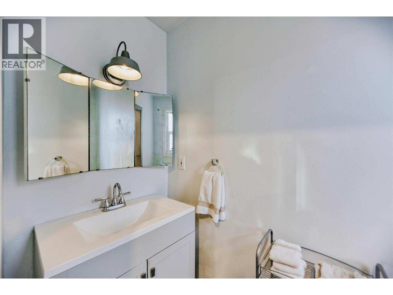 10617 81st Street Property Photo 23