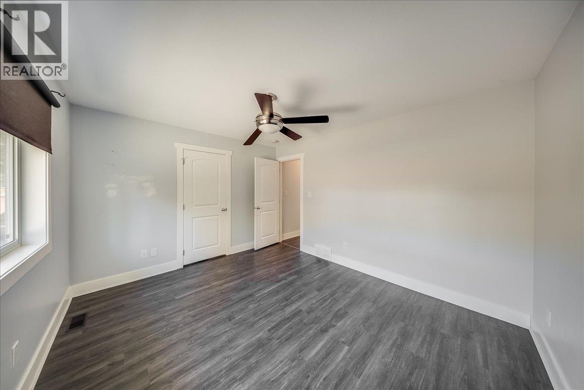 1835 First Street Property Photo 31