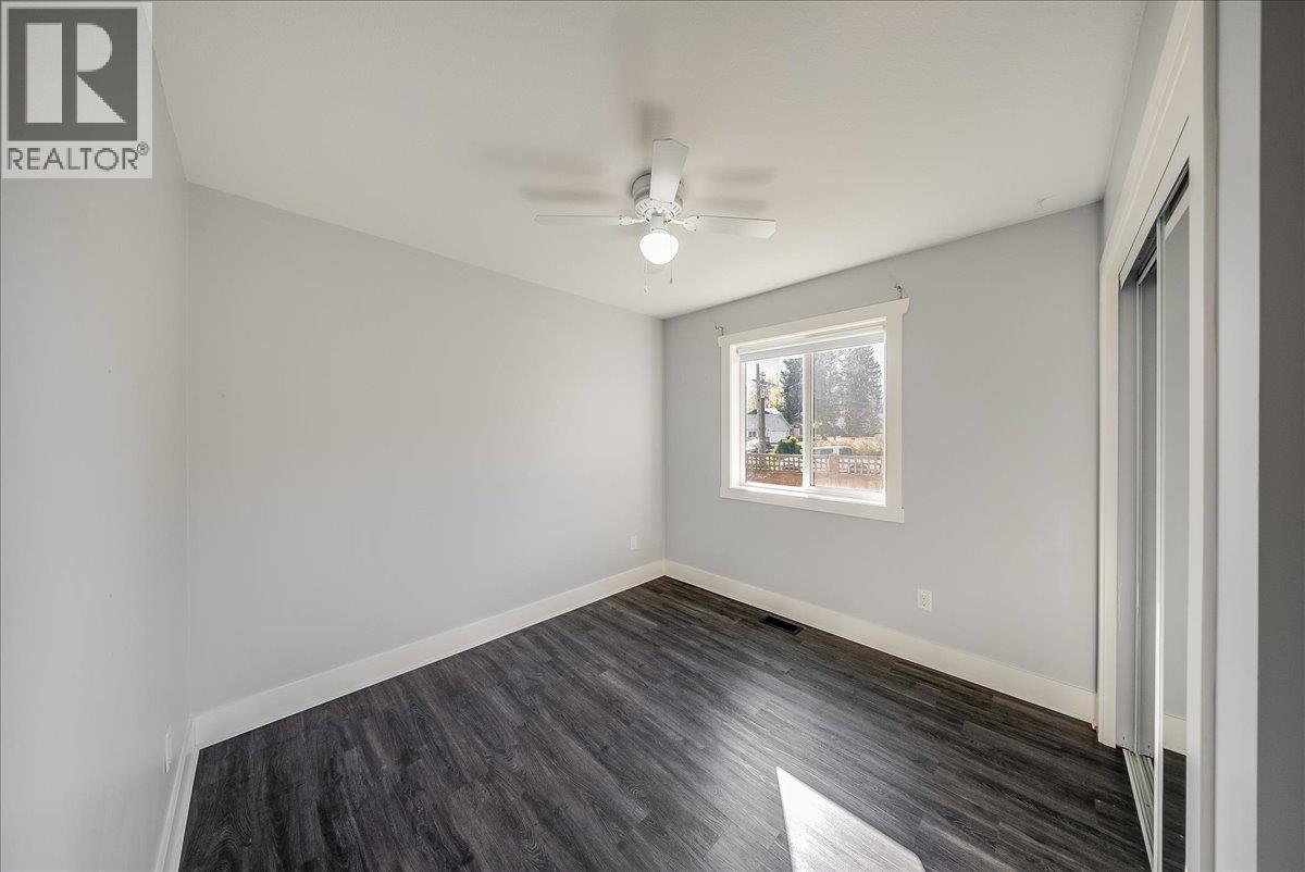 1835 First Street Property Photo 32