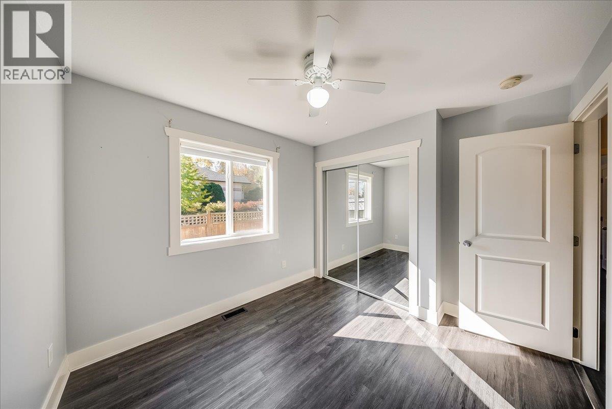 1835 First Street Property Photo 33