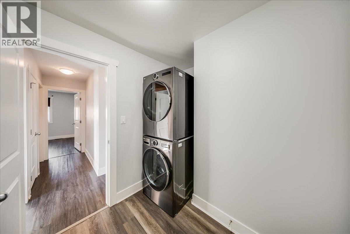 1835 First Street Property Photo 35