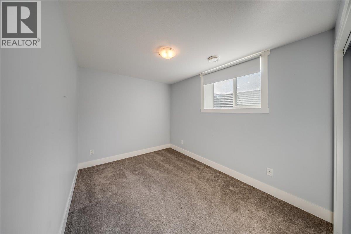 1835 First Street Property Photo 37