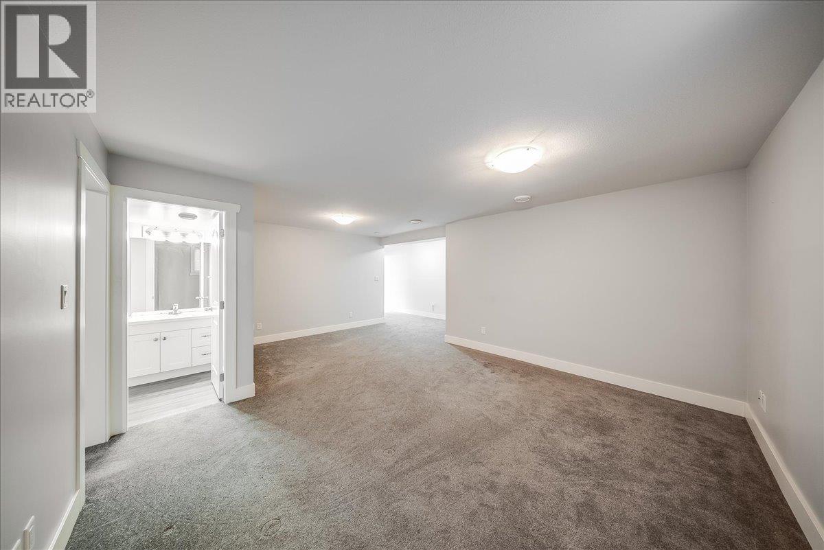 1835 First Street Property Photo 44