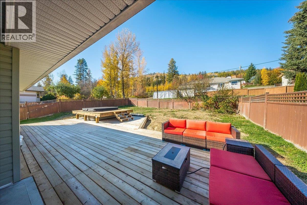 1835 First Street Property Photo 50