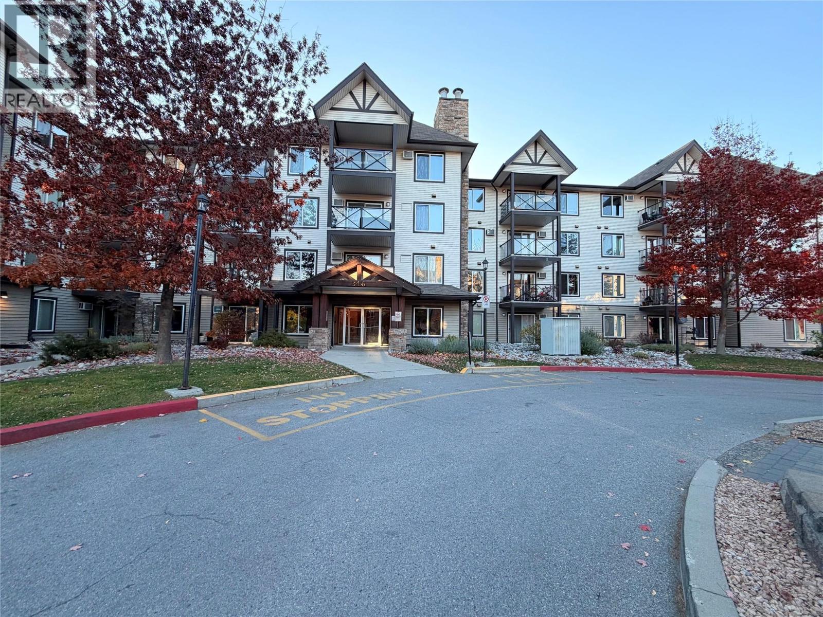 246 Hasting Avenue Unit# 402 Property Photo 1