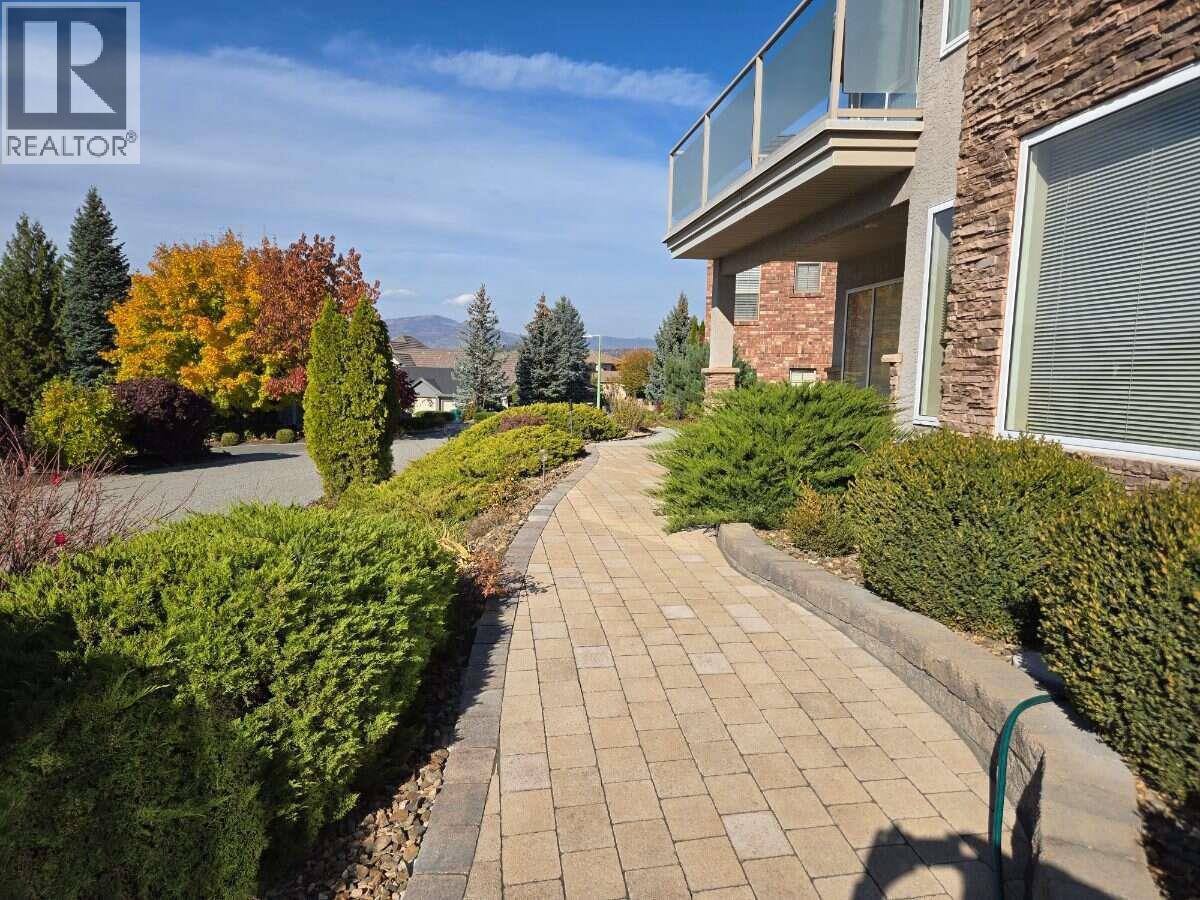 997 Skeena Drive N Property Photo 4