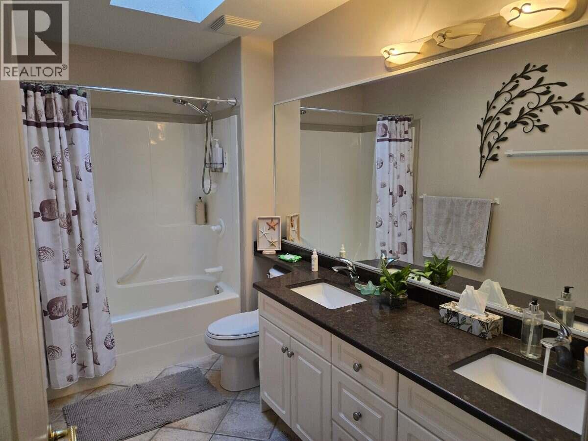 997 Skeena Drive N Property Photo 16