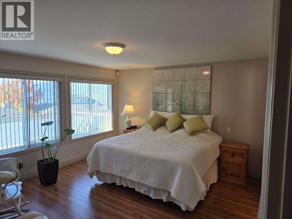 997 Skeena Drive N Property Photo 17