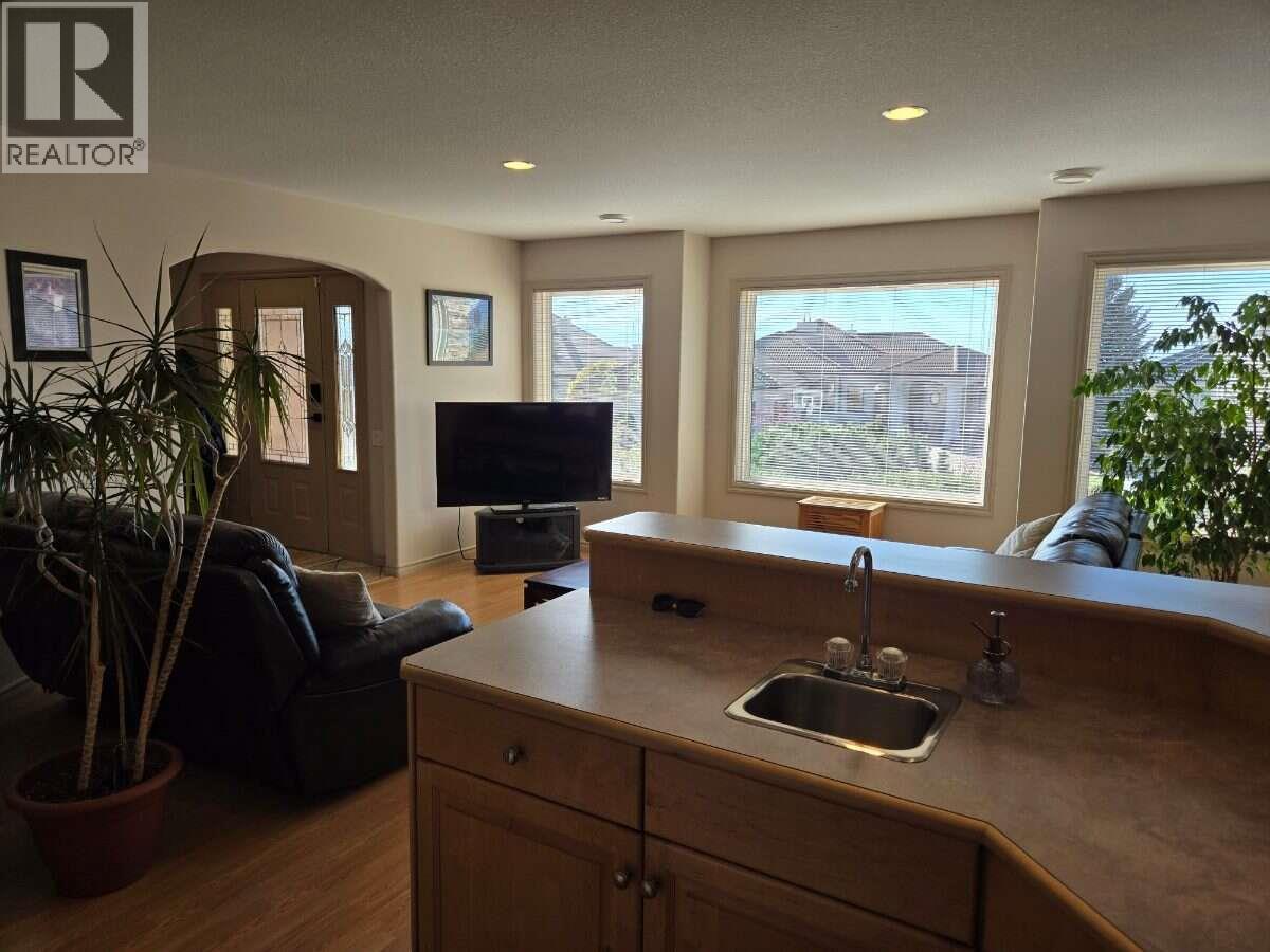 997 Skeena Drive N Property Photo 24