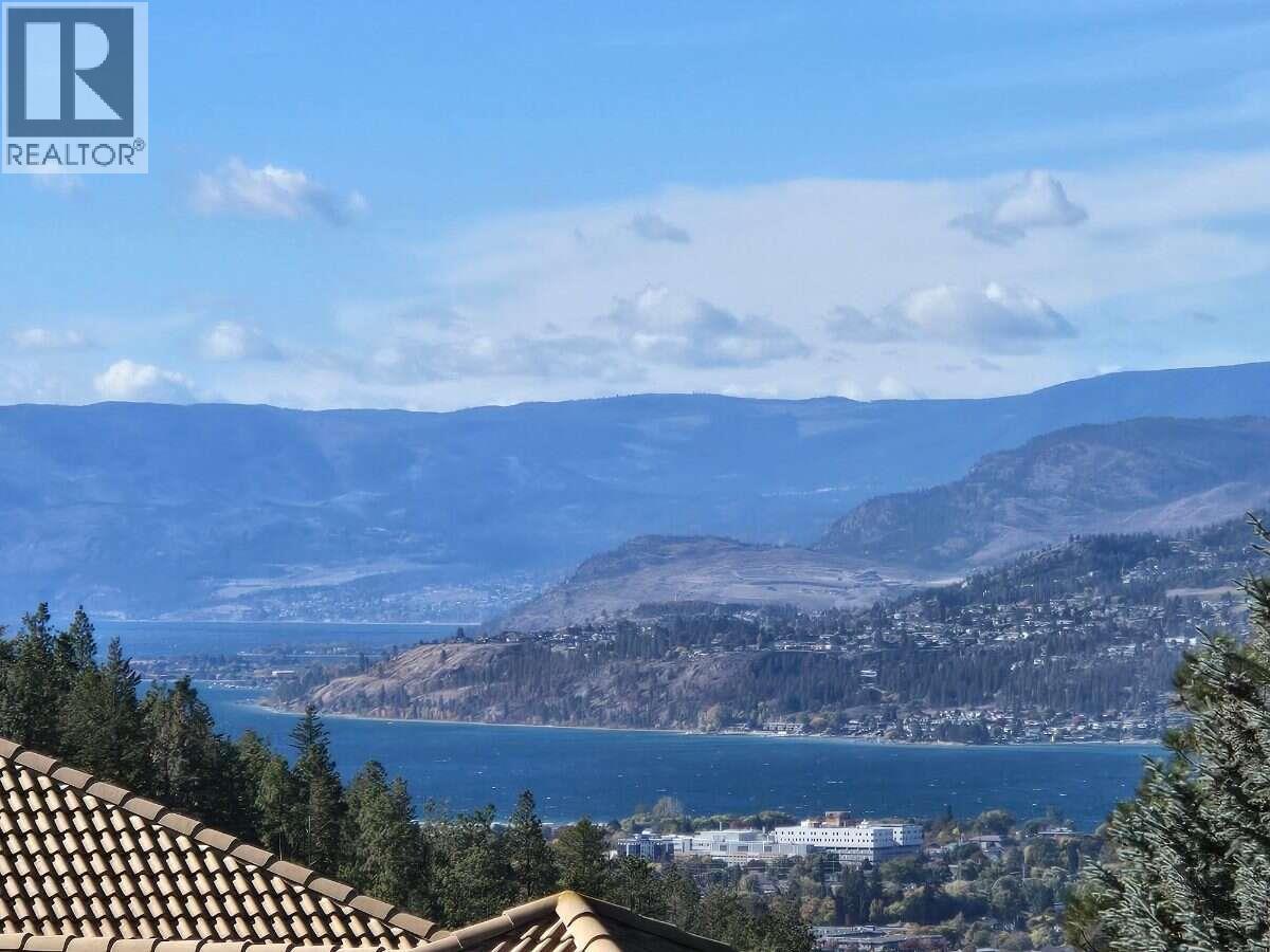 997 Skeena Drive N Property Photo 33