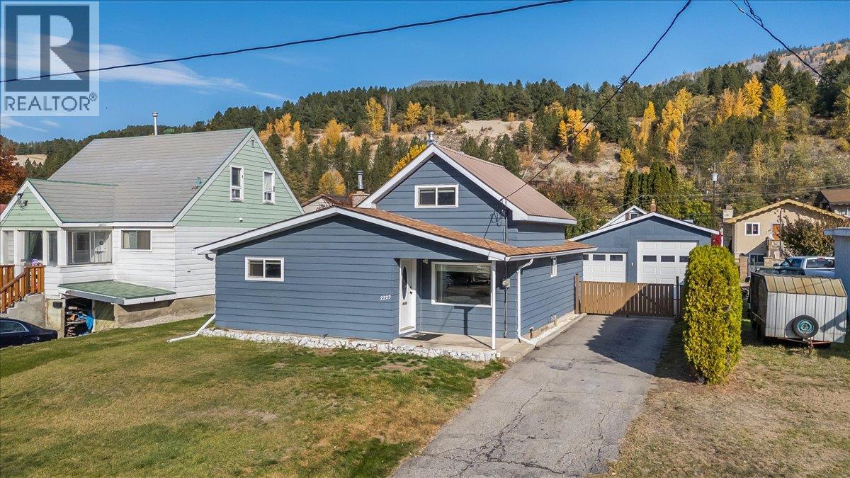 2223 Sixth Avenue Property Photo 1