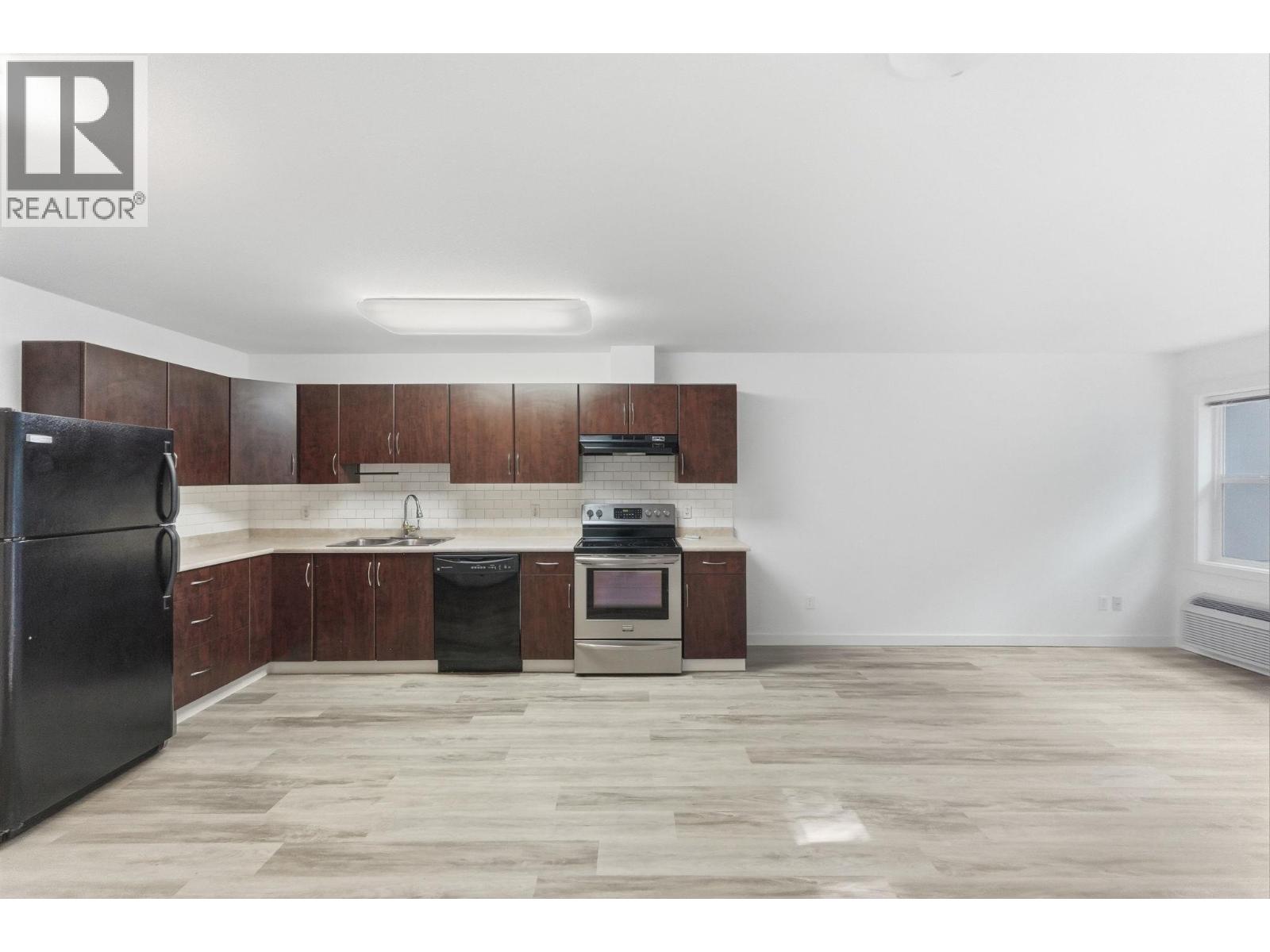 1483 Glenmore Road Unit# 311 Property Photo 12
