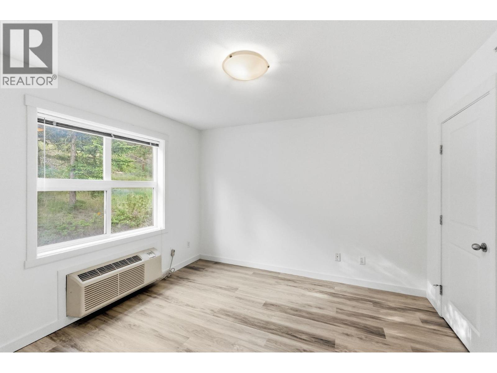 1483 Glenmore Road Unit# 311 Property Photo 13