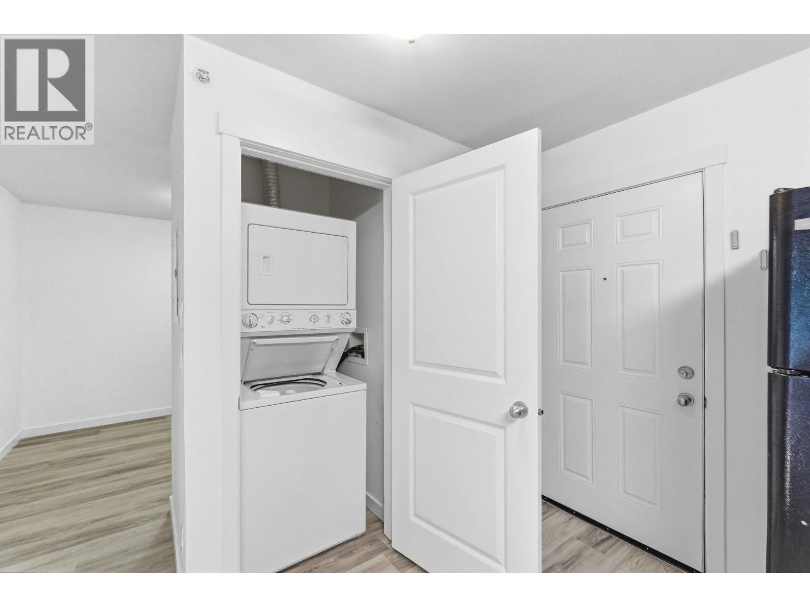 1483 Glenmore Road Unit# 311 Property Photo 20