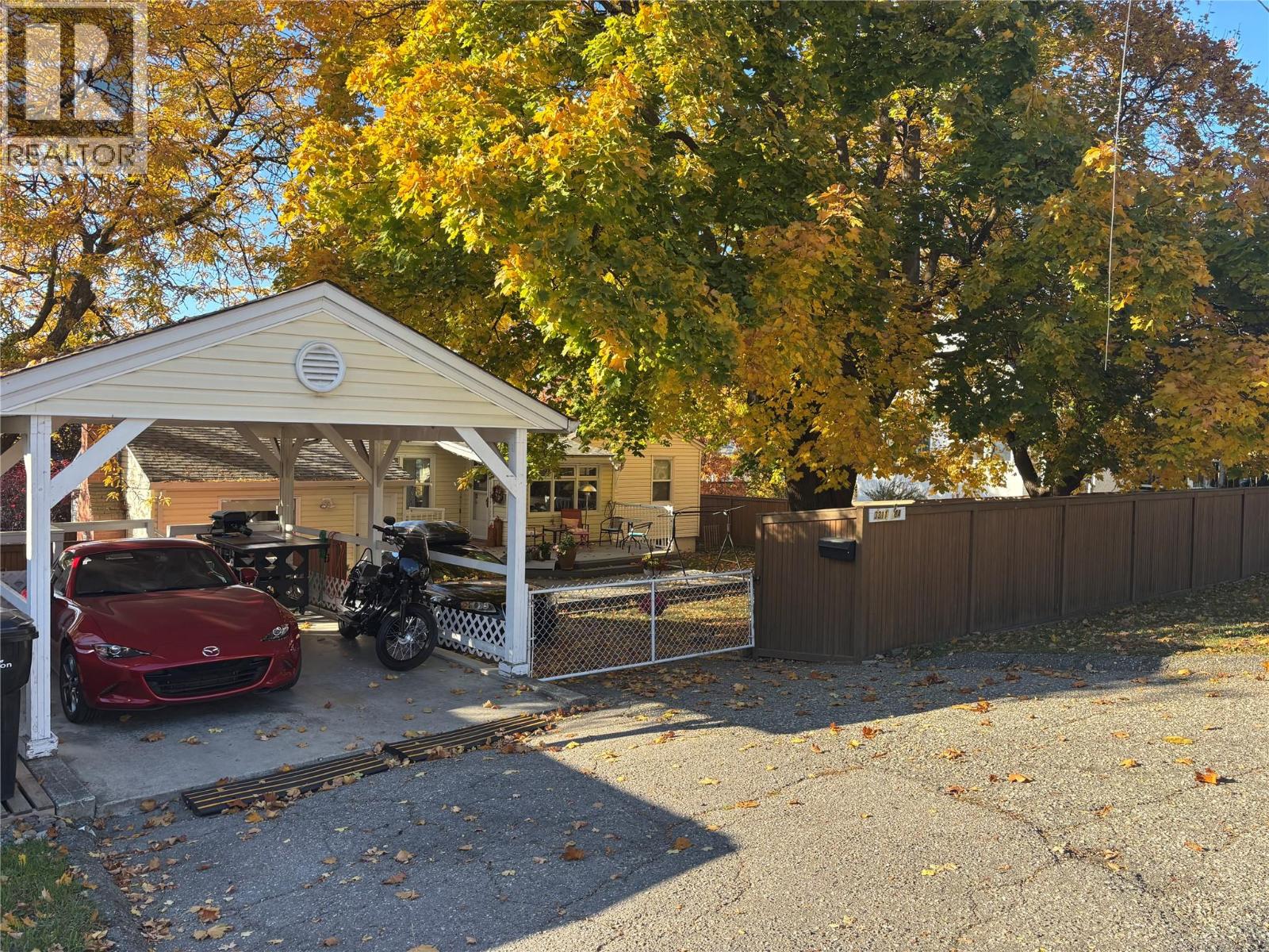 3311 20A Street Property Photo 1