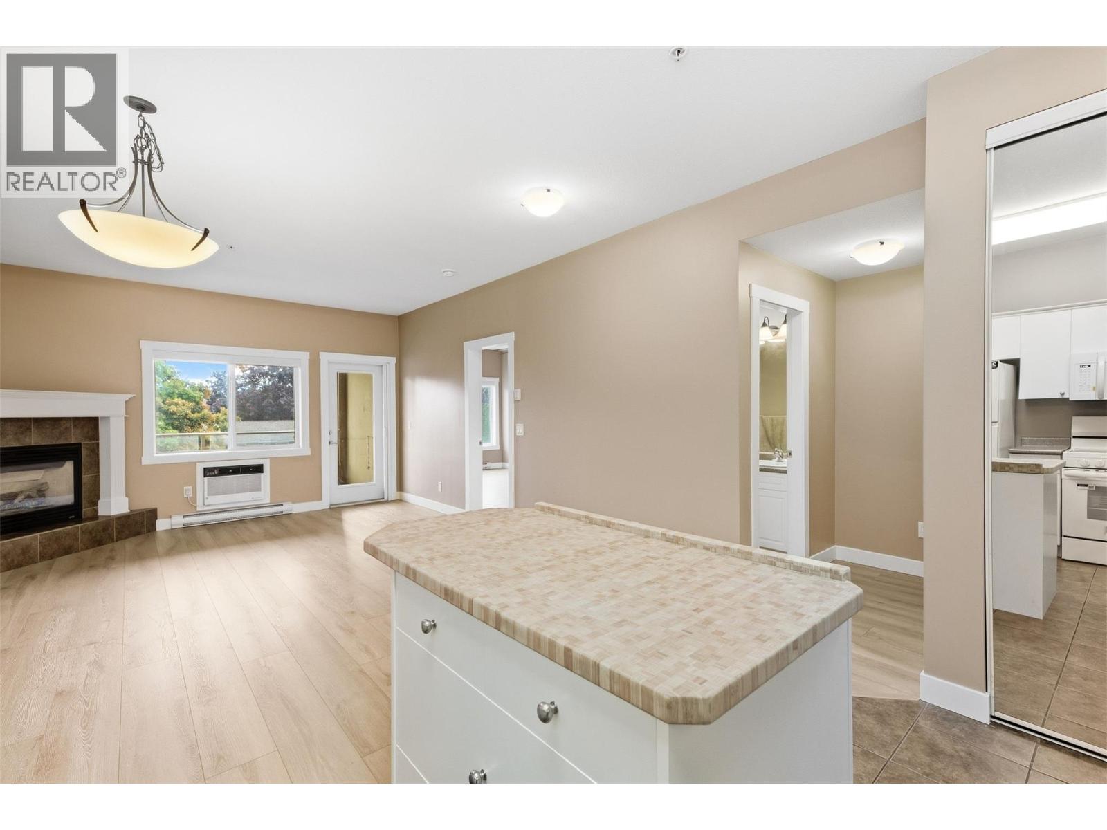 1125 Bernard Avenue Unit# 302 Property Photo 5