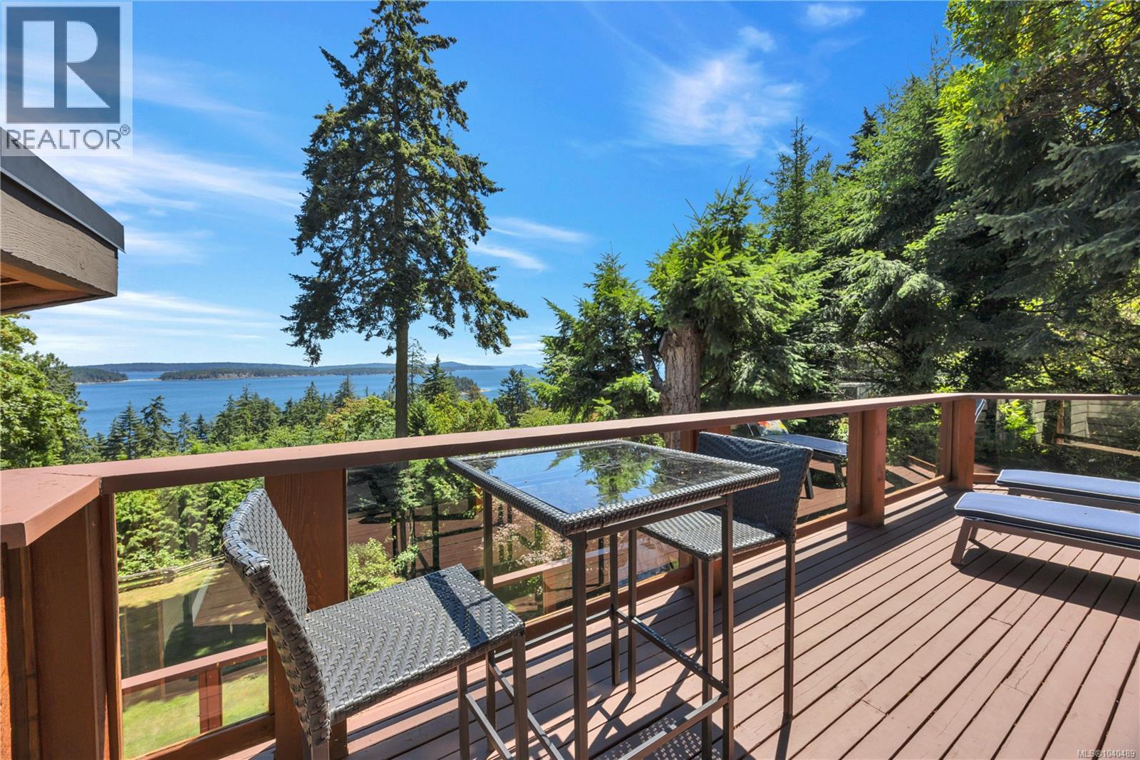 1370 Ivor Rd Property Photo 8