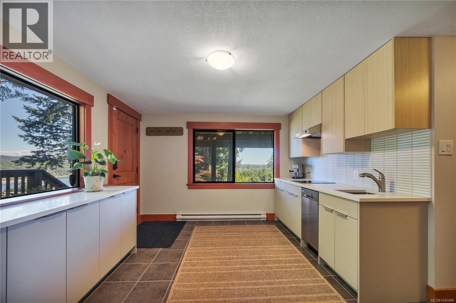 1370 Ivor Rd Property Photo 42
