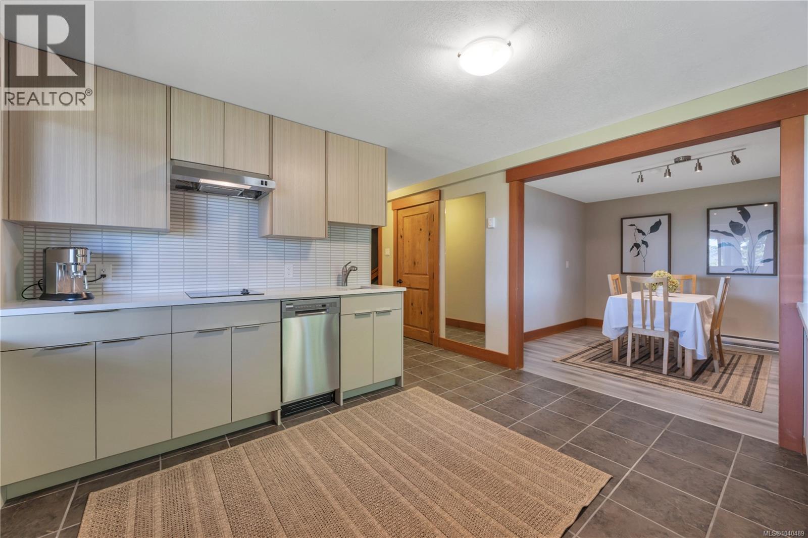 1370 Ivor Rd Property Photo 43