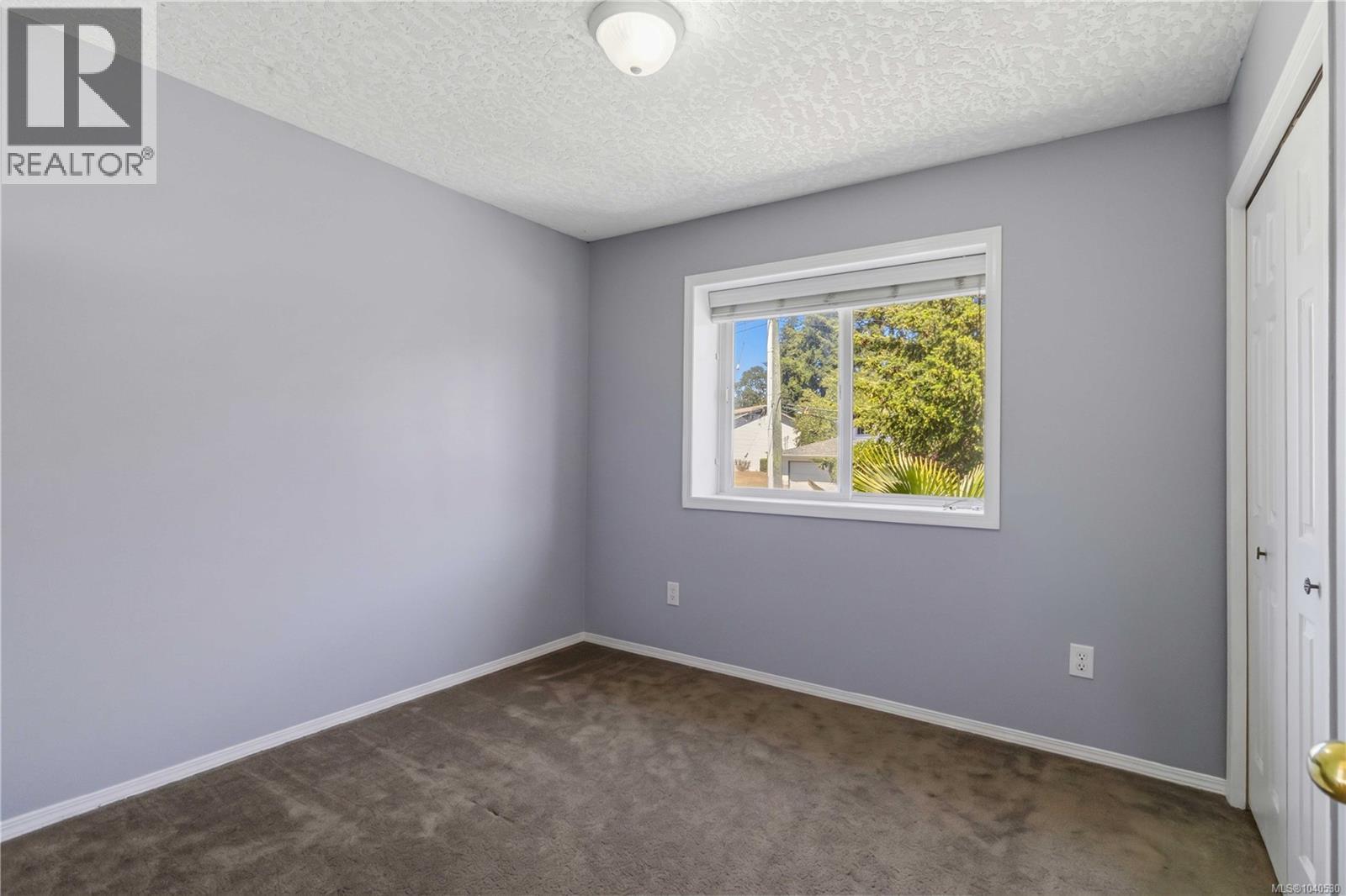 2594 Buckler Ave Property Photo 24