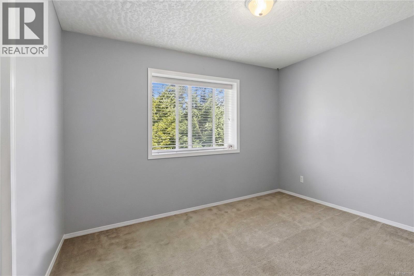 2594 Buckler Ave Property Photo 27