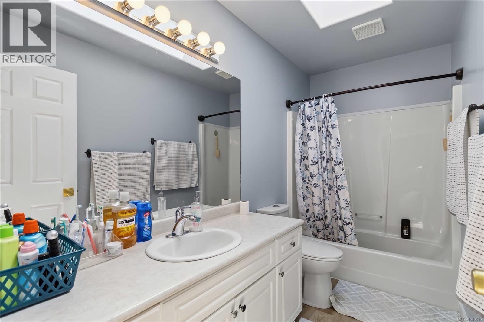 2594 Buckler Ave Property Photo 29