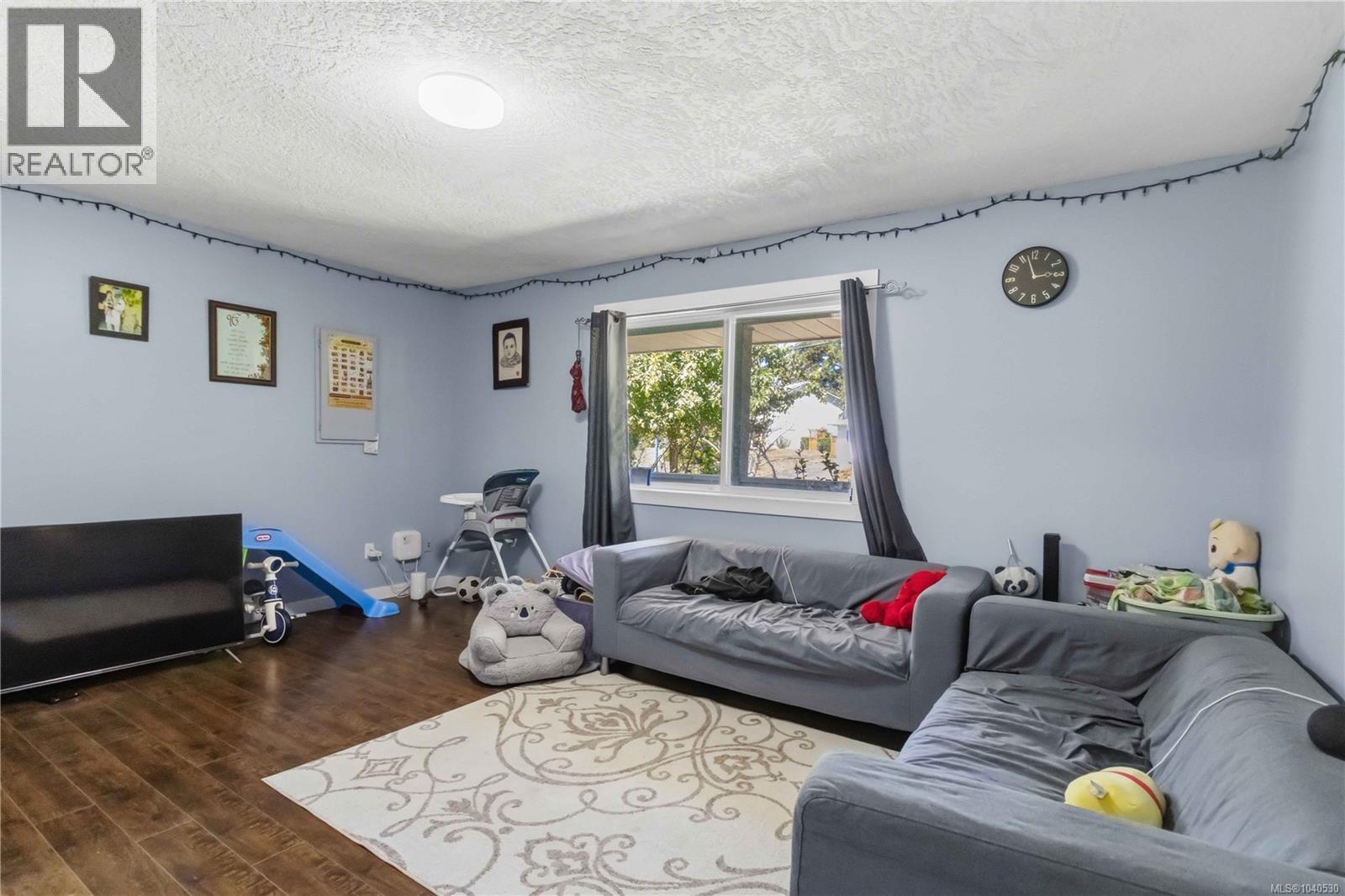 2594 Buckler Ave Property Photo 41