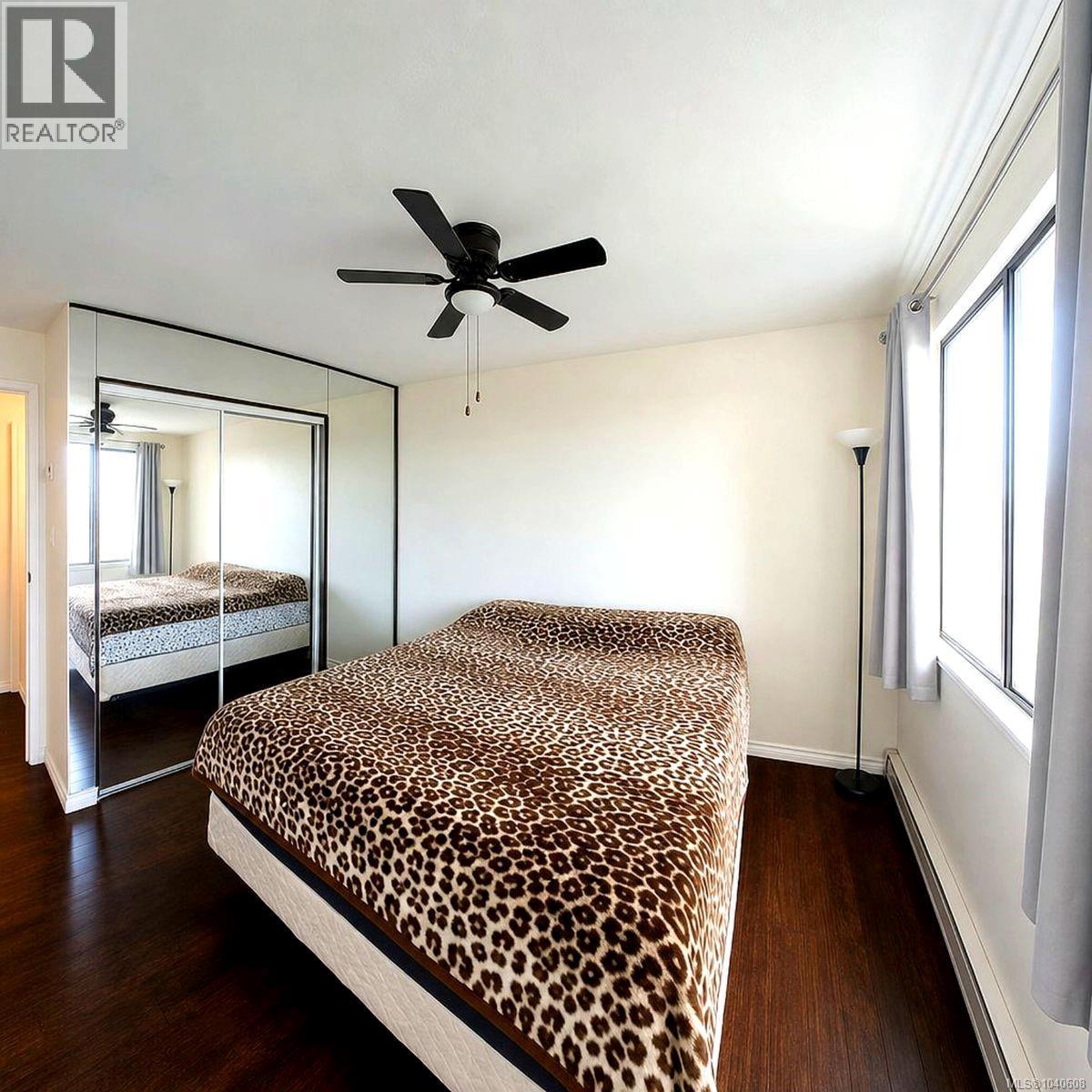 302 30 Cavan St Property Photo 12