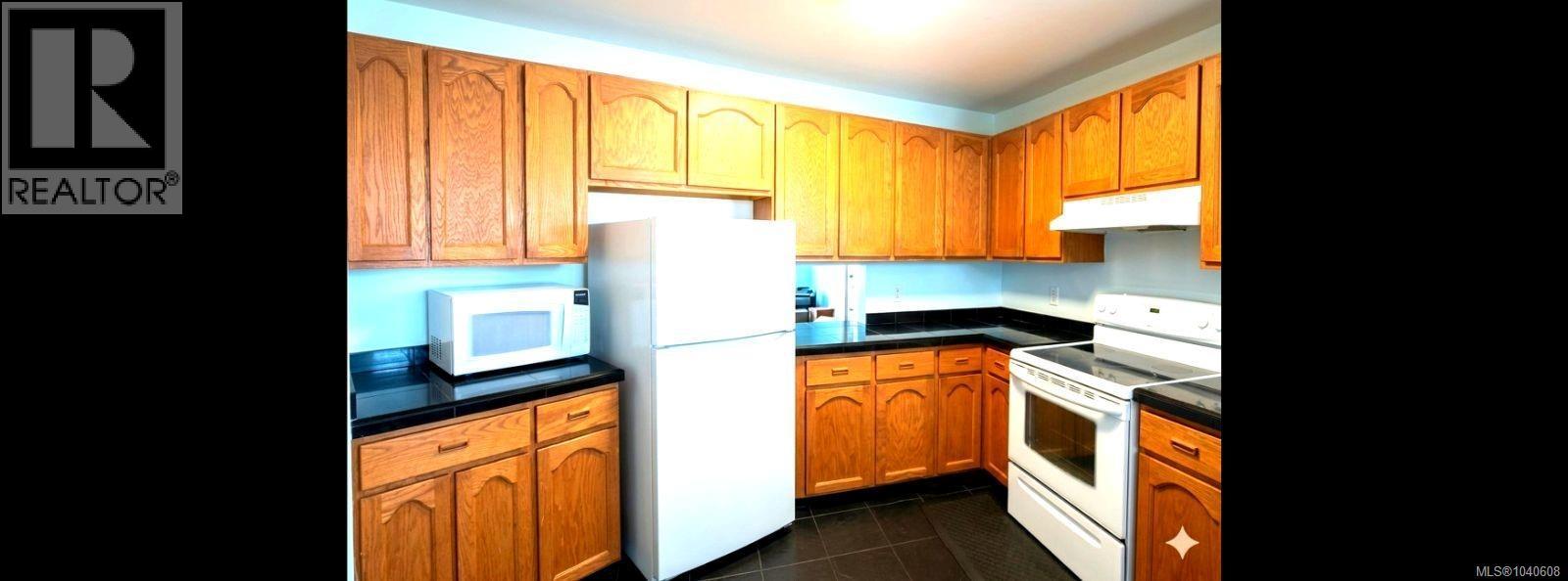 302 30 Cavan St Property Photo 13