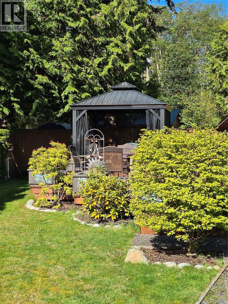 24 6050 Island Hwy Property Photo 6