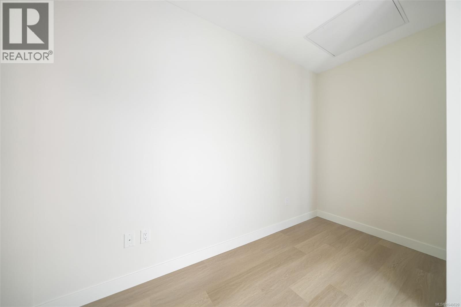 603 777 Station Ave Property Photo 9