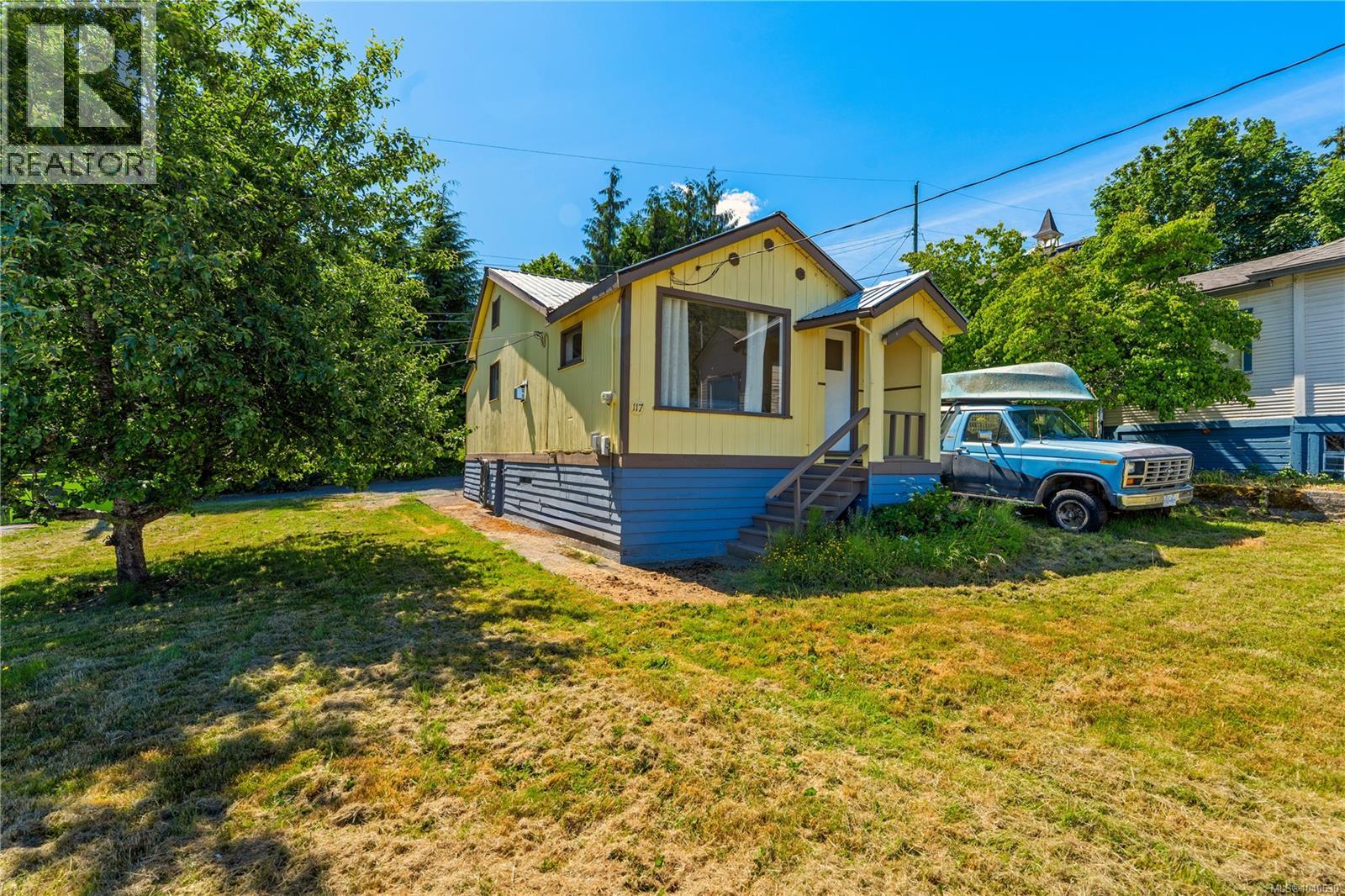 117 Kitchener St Property Photo 5