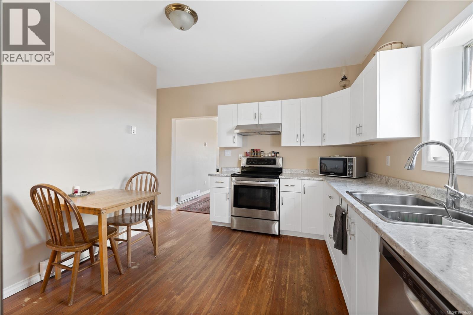 117 Kitchener St Property Photo 12