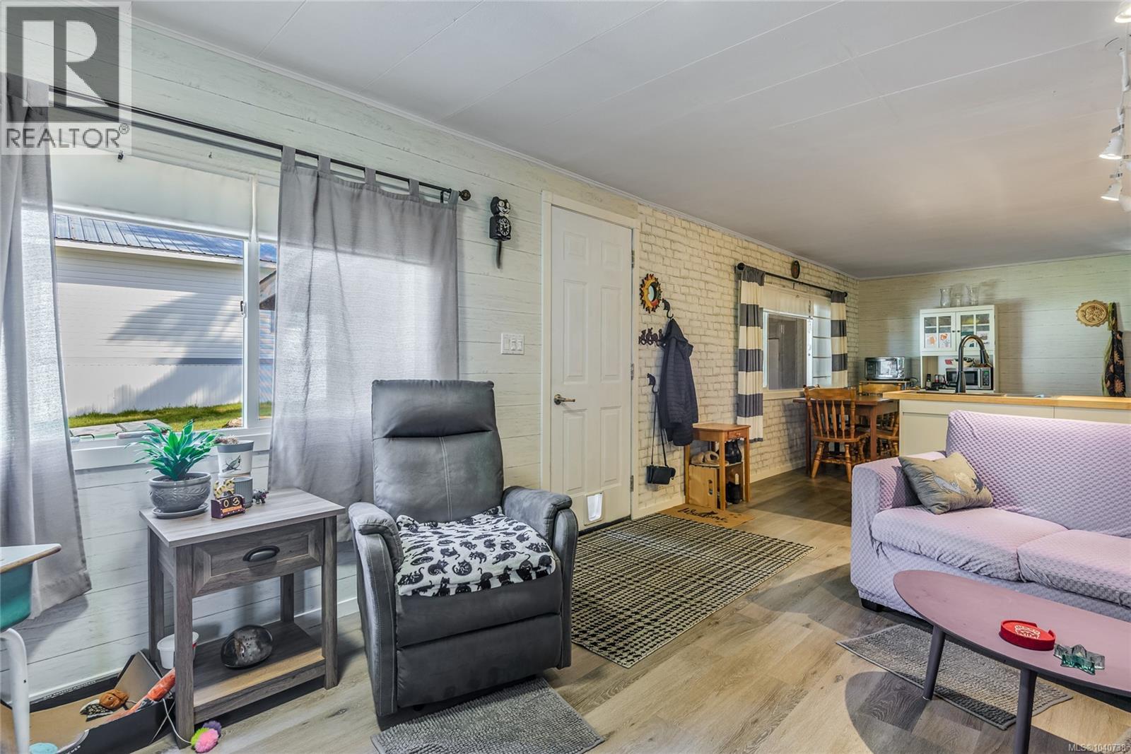 55 1160 Shellbourne Blvd Property Photo 4