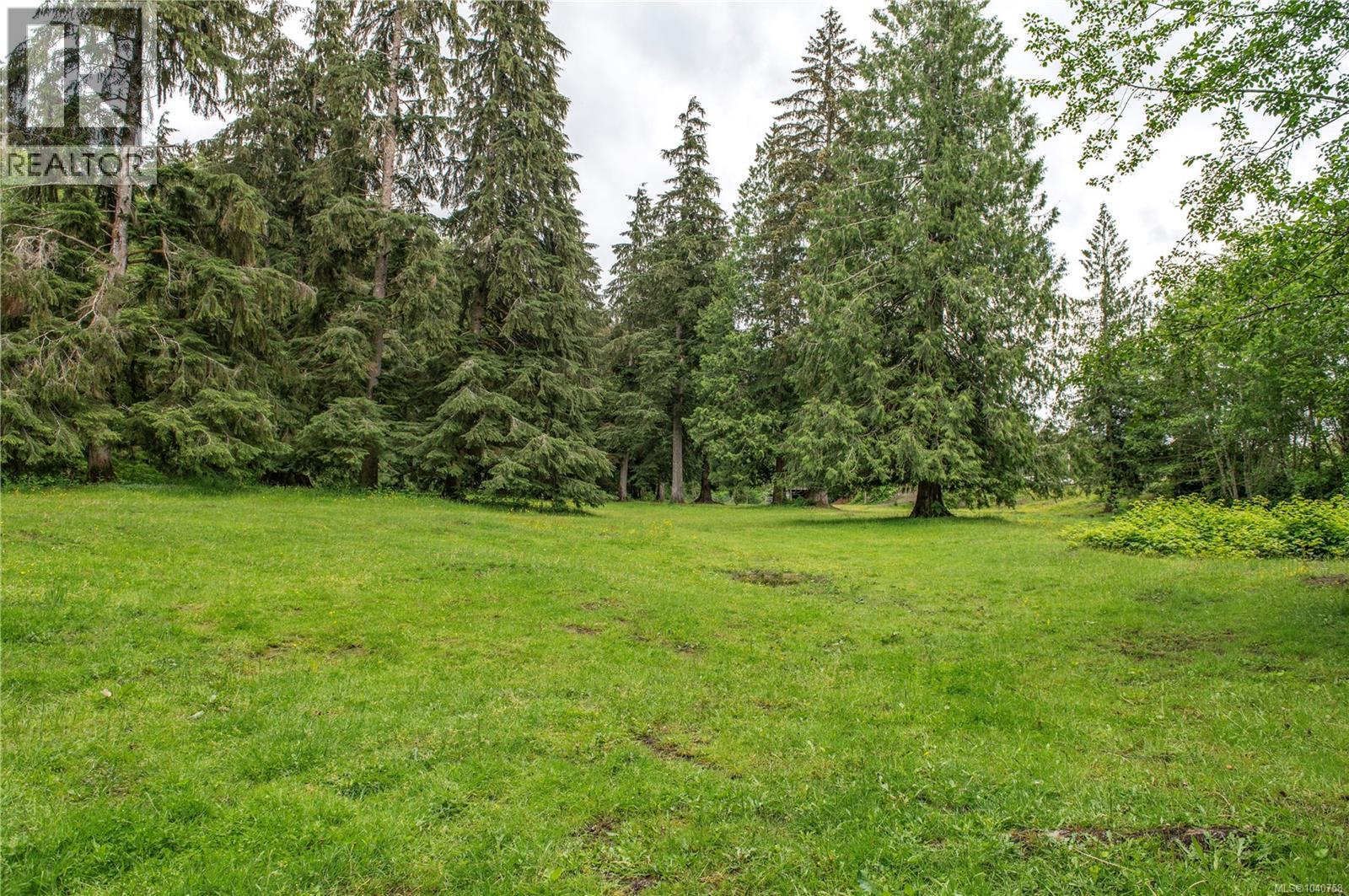 870 Sayward Rd Property Photo 12