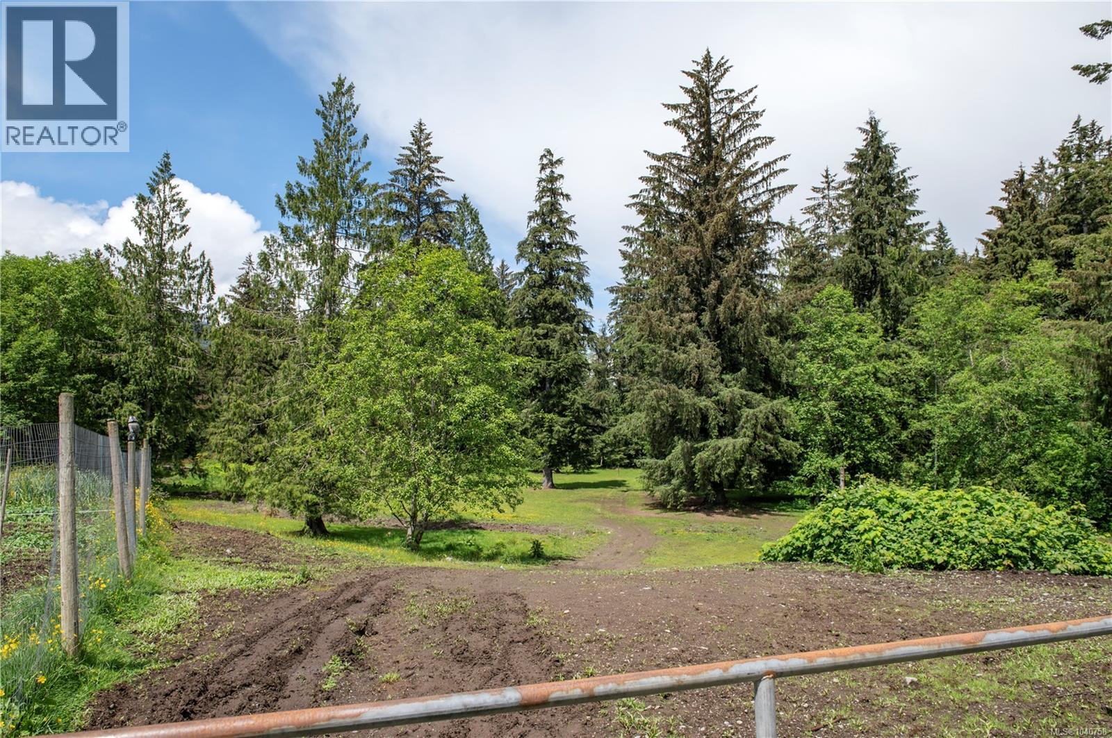 870 Sayward Rd Property Photo 63