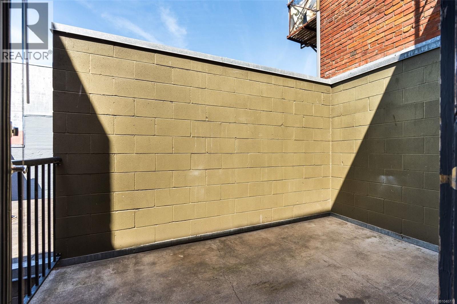 209 588 Pandora Ave Property Photo 17