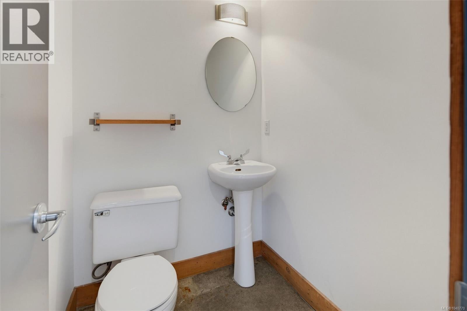 209 588 Pandora Ave Property Photo 23