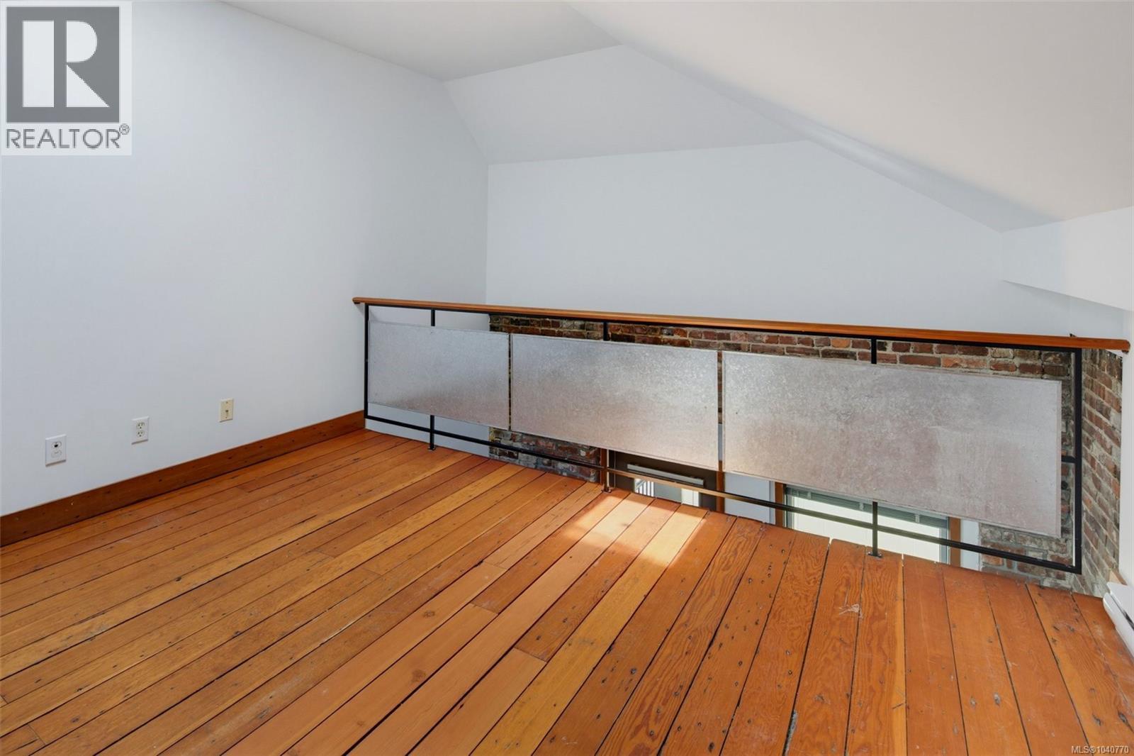 209 588 Pandora Ave Property Photo 37