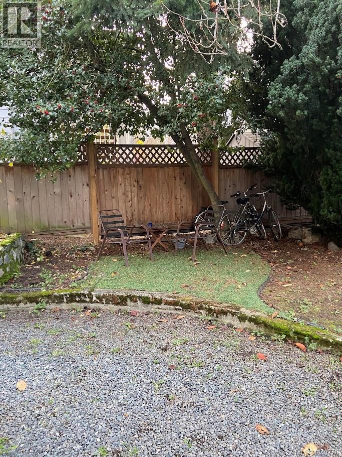 2329 Dowler Pl Property Photo 44