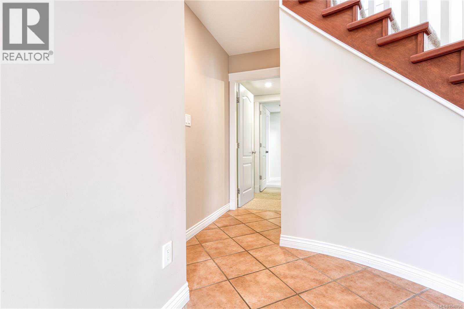 6381 Icarus Dr Property Photo 31