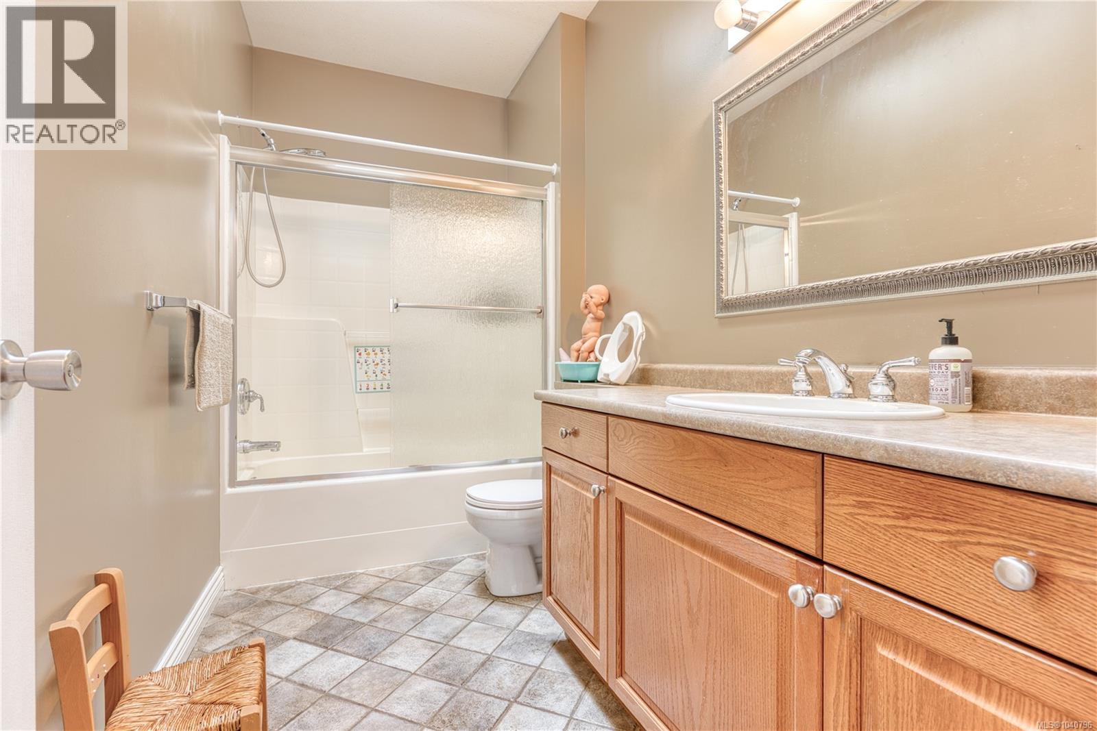 6381 Icarus Dr Property Photo 40