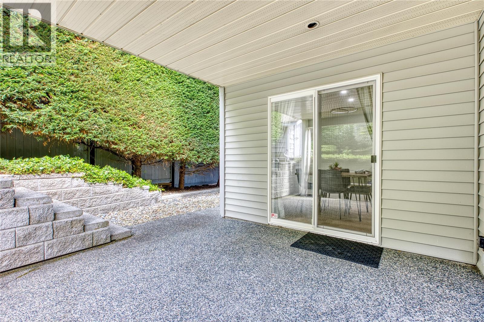 6381 Icarus Dr Property Photo 63