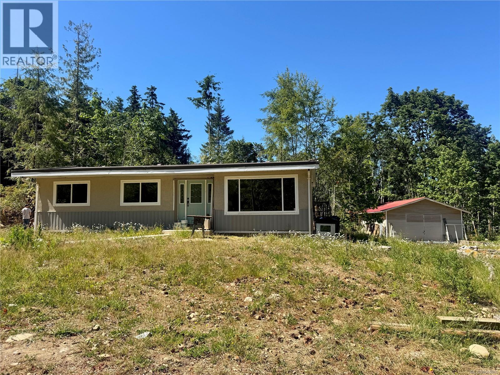 7390 Cougar Smith Rd Property Photo 1