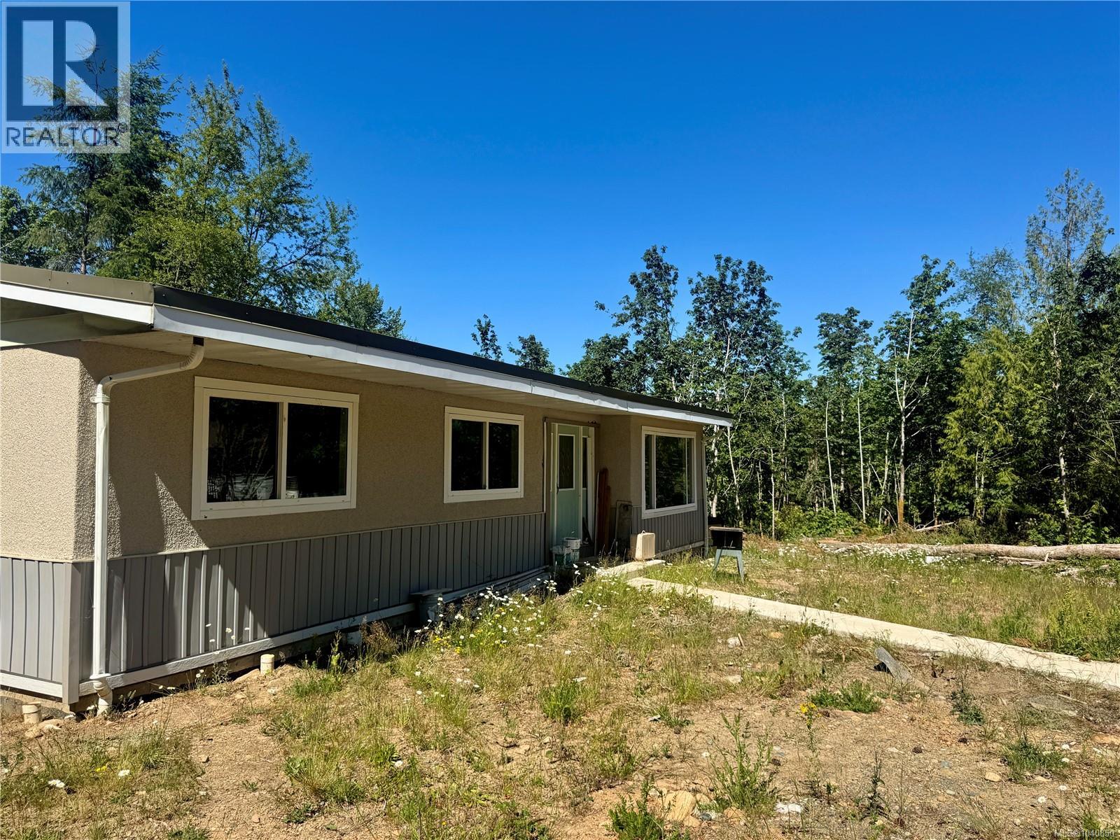 7390 Cougar Smith Rd Property Photo 7