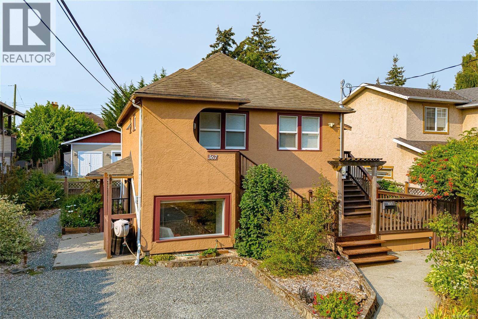 367 Vincent Ave Property Photo 2
