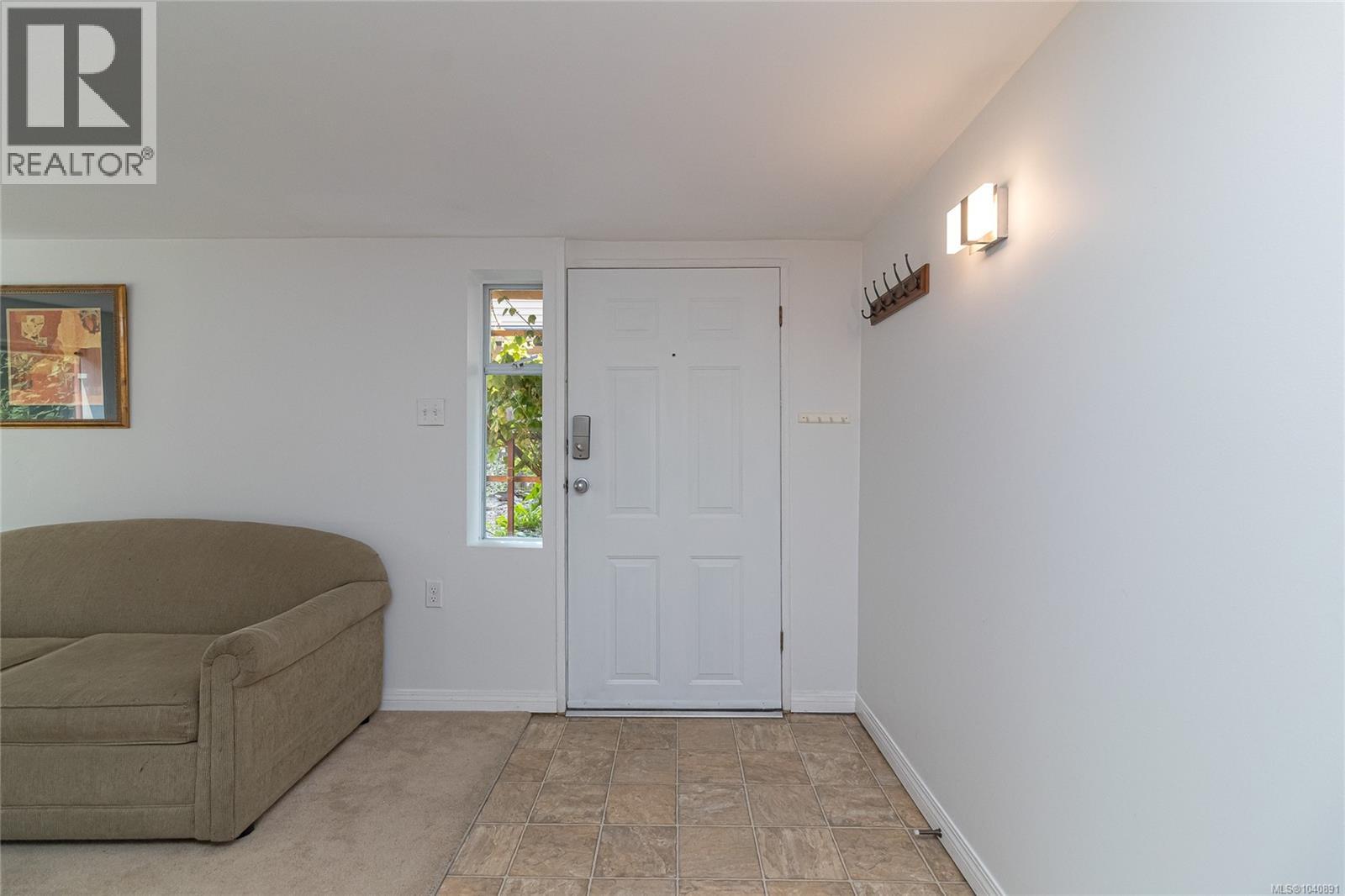 367 Vincent Ave Property Photo 33