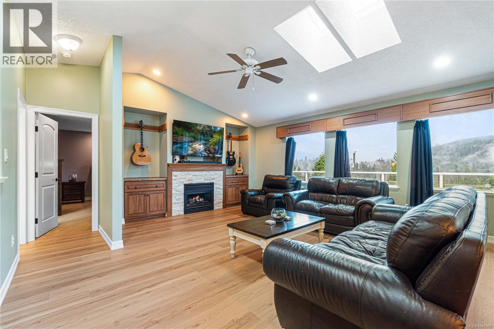 1763 Martini Way Property Photo 8